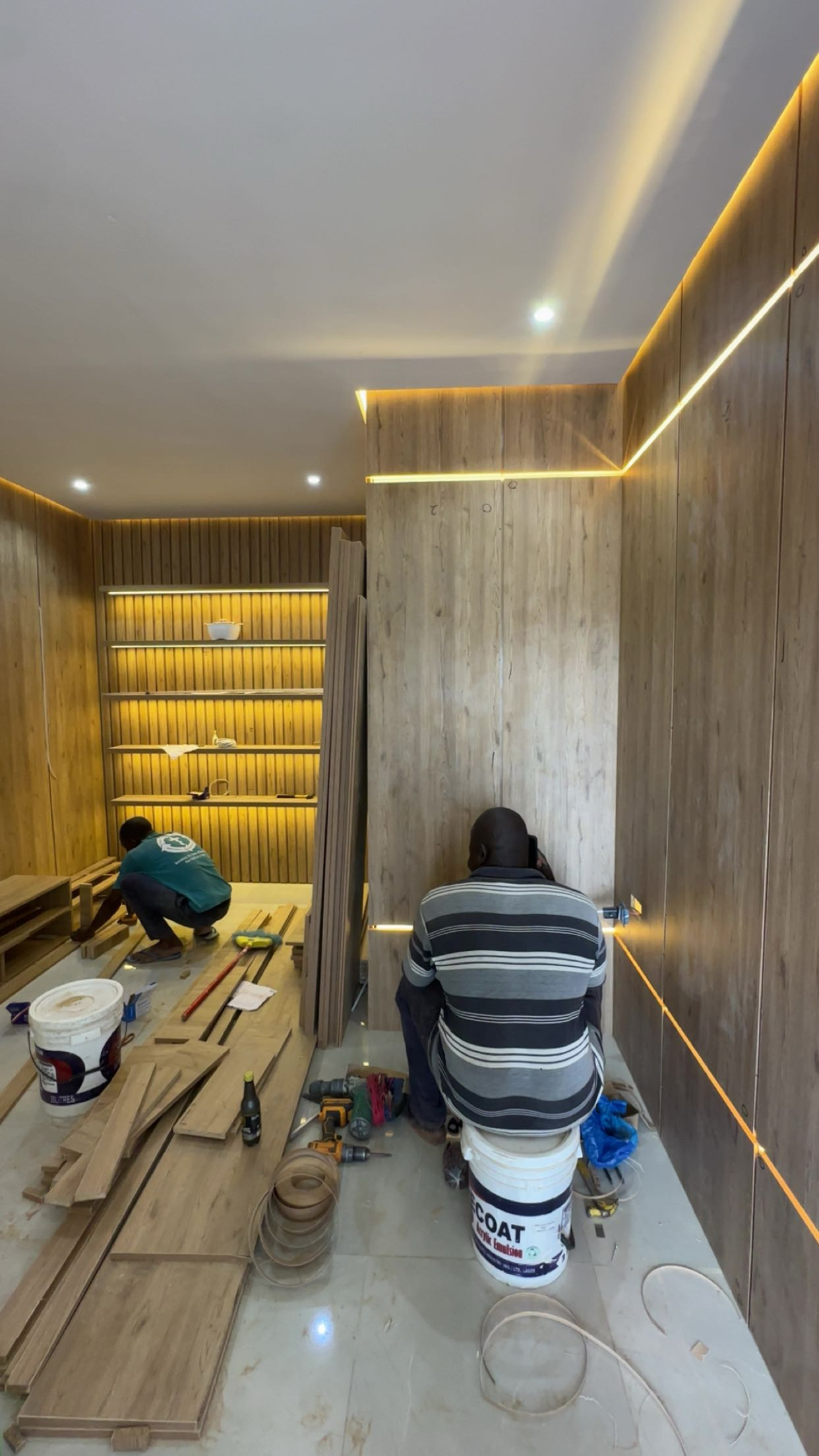 Area 1 Shop — view 1